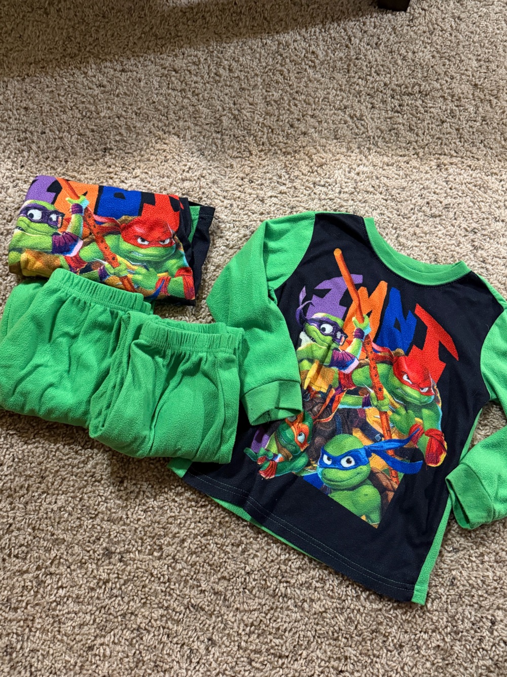 Teenage Mutant Ninja Turtles Green Pajama Set